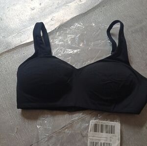 Cuddle Duds NWT Intimates Soft Wear Wire Free Bra Medium